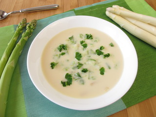 Spargelcremesuppe
