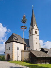 Fototapeta na wymiar Wehrkirche Grafenbach auf der Saualpe / Kärnten / Österreich