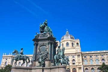 Fototapeta na wymiar Museum of Natural History. Monument to Maria Theresa. Vienna. Au