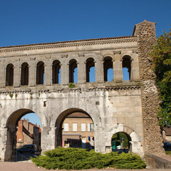 Porte Saint André à Autun