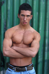 Fototapeta na wymiar Young muscular man