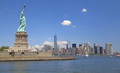 Statue of Liberty and New York skyline © vlad_g