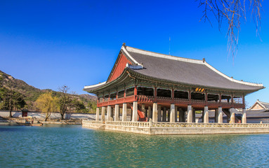 Fototapeta na wymiar Gyeongbokgung Palace in Seoul South Korea