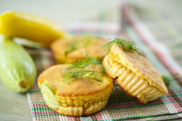 zucchini muffins