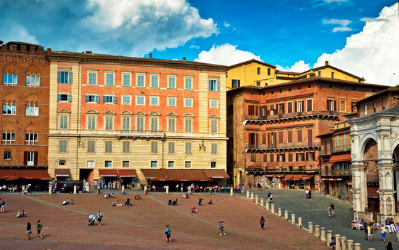 Piazza Del Campo, Siena, Italy