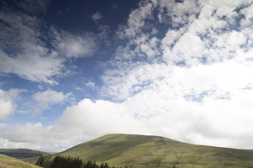 welsh countryside in the brecon beacons
