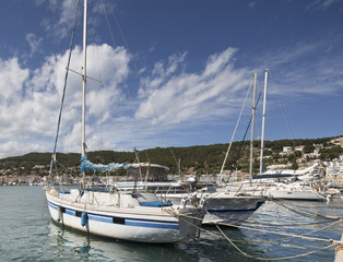 Obraz premium luxury boat in estartit port