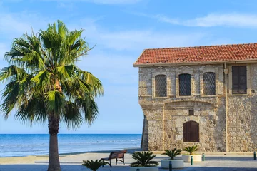Zelfklevend Fotobehang Cyprus Middeleeuws kasteel in Larnaca, Cyprus