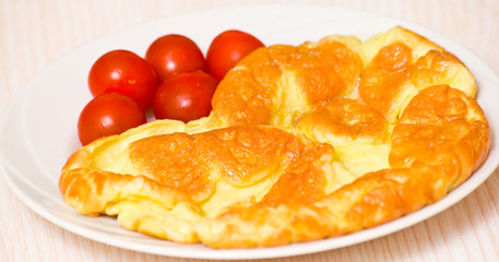 omelette with tomato