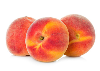 Fototapeta na wymiar Ripe peaches fruit isolated on white background