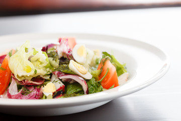 vegetable salad with egg