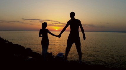 Innamorati al tramonto