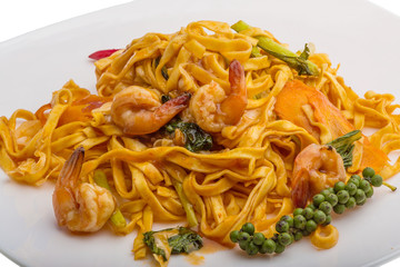 Fried noodles with shrimps