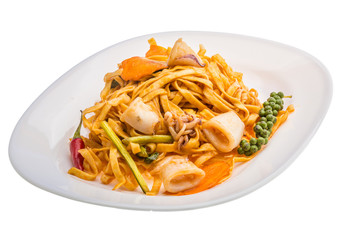 Fried noodles with calamari