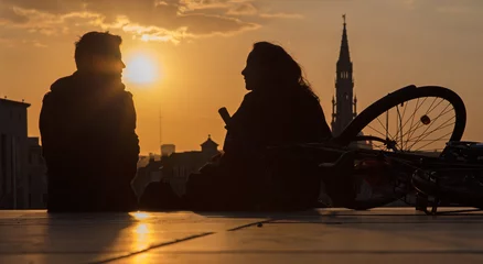 Fotobehang Brussel Brussels - Silhouette of pair ower the town on Monts des Arts