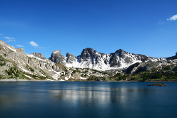 lac de haute montagne