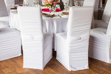 an image of tables setting at a luxury wedding hall