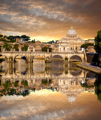 Fototapeta premium Basilica di San Pietro with bridge in Vatican, Rome, Italy
