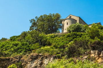 Fototapeta na wymiar Chapel Santa Catalina on coast of Cap Corse in Corica