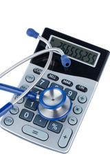 Stethoskop und Taschenrechner