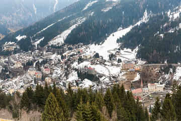Fototapeta na wymiar Ski resort town Bad Gastein in winter snowy mountains