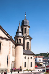 Fototapeta na wymiar Kirche Świętokrzyski (Creutzwald)