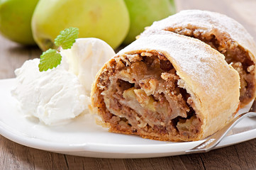 Apple strudel with ice cream
