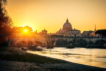 Fototapeta premium St. Peter's cathedral at sunset, Rome