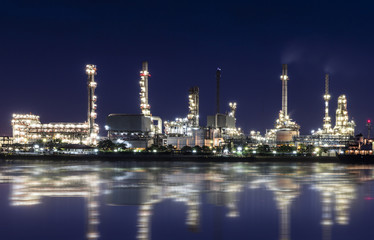 Fototapeta na wymiar refinery