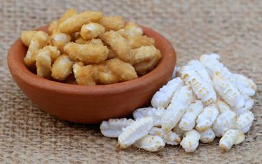 Bangladeshi puffed rice with molasses