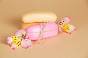 Set of soap with a rope and the flower