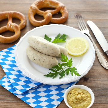 Bavarian white sausages with pretzels