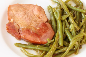 Kassler mit Bohnengemüse / grünen Bohnen