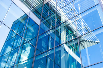 modernes Hochhaus - Glasfassade