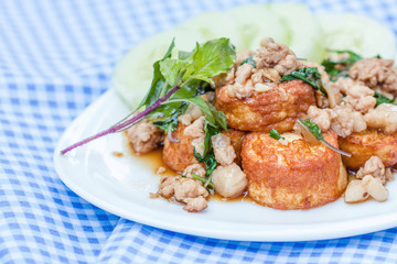 stir fried pork and bean curd whit basil. Thai spicy food
