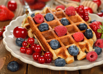 Liege waffles with berries