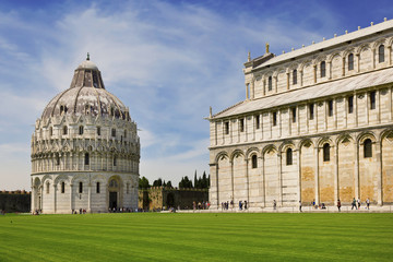 Obraz premium Architectural ensemble on the Piazza dei Miracoli in Pisa