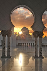 Fototapeta premium Sheikh Zayed mosque in Abu Dhabi, United Arab Emirates