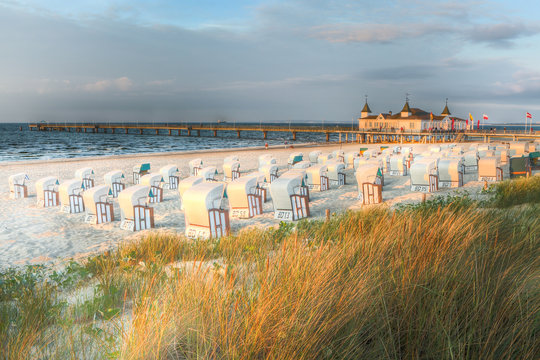 Seebr&uuml;cke Ahlbeck bei Sonnenuntergang