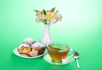 Tea with cupcakes for a breakfast