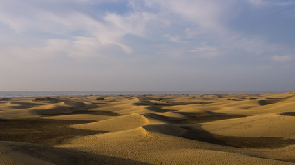 Morgendämmerung in den Dünen von Maspalomas auf Gran Canaria