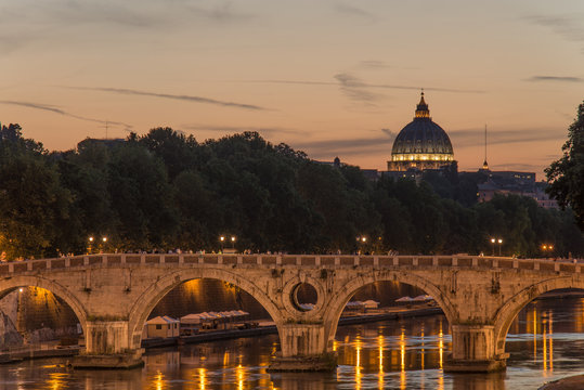 Sonnenuntergang am Tiber