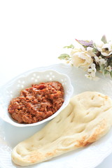 indian food, keema curry and naan