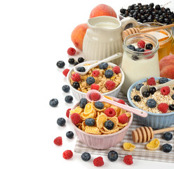 Muesli with berries