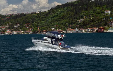 Fotobehang yacht on the Bosphorus, Turkey © Emoji Smileys People