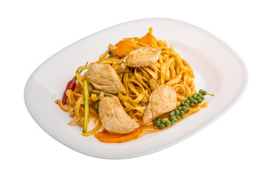 Fried noodles with chicken