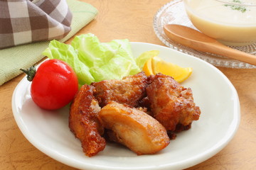 唐揚げ　フライドチキン　スープ