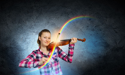 Girl violinist