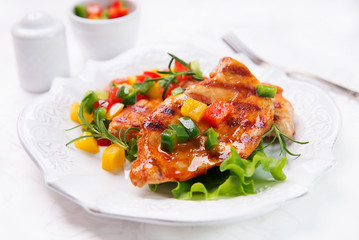 grilled chicken fillet with vegetable salsa - obrazy, fototapety, plakaty