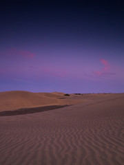Fototapeta na wymiar Sonnenuntergang in den Dünen von Maspalomas auf Gran Canaria